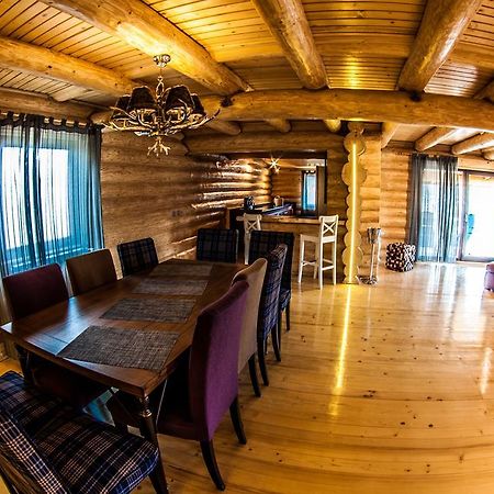 Cabana Deac - Luxury Chalet Vatra Dornei Kamer foto