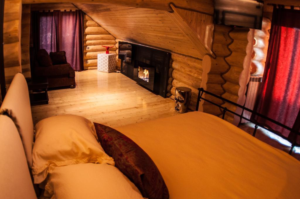 Cabana Deac - Luxury Chalet Vatra Dornei Kamer foto